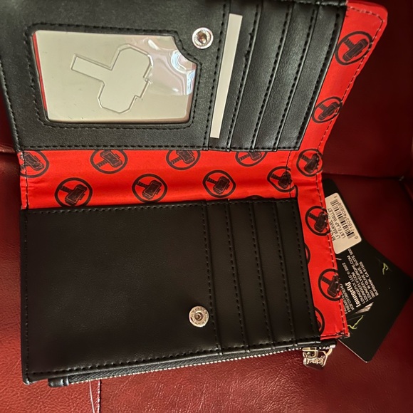 Marvel Loungefly Thor Backpack and Wallet. - Picture 4 of 9